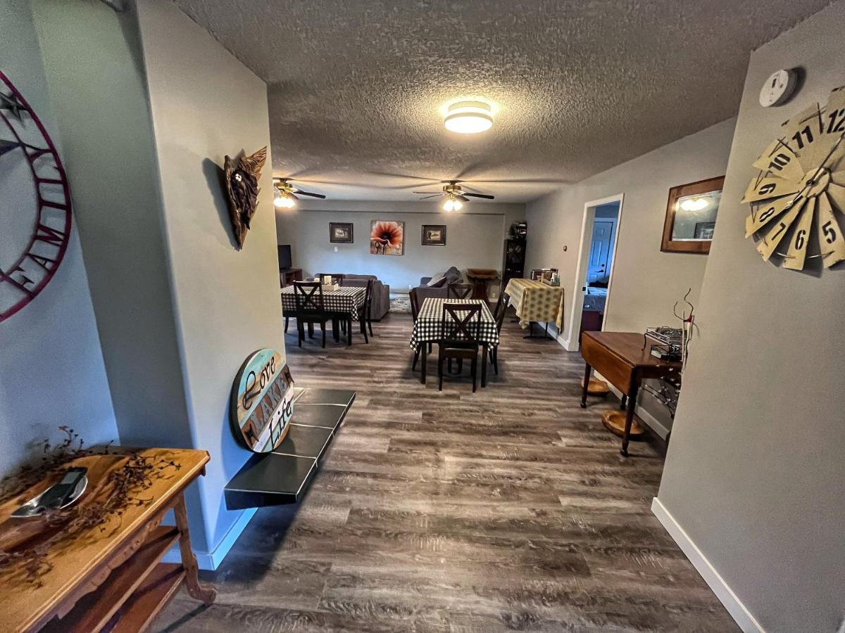 Sunny Shuswap B&B Chase Exteriör bild